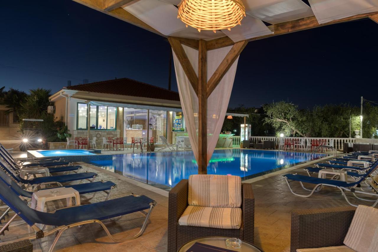 Kozanos & Aparthotel 3*