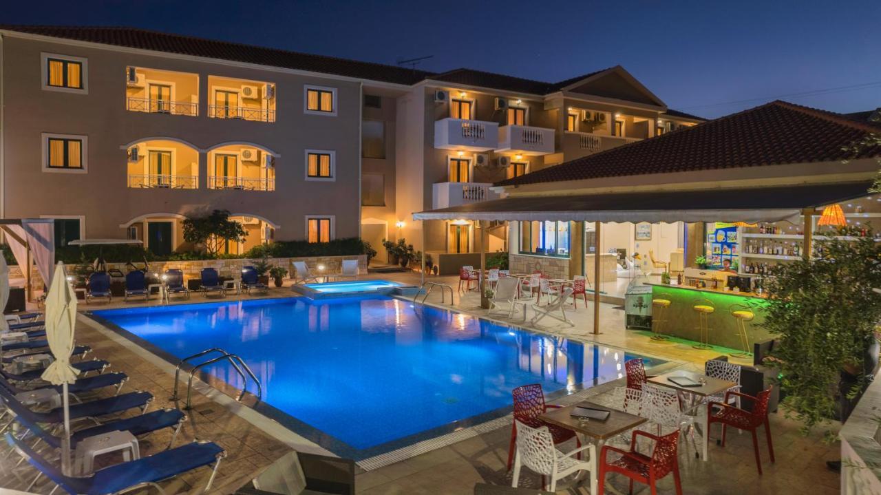 Kozanos & Aparthotel 3*