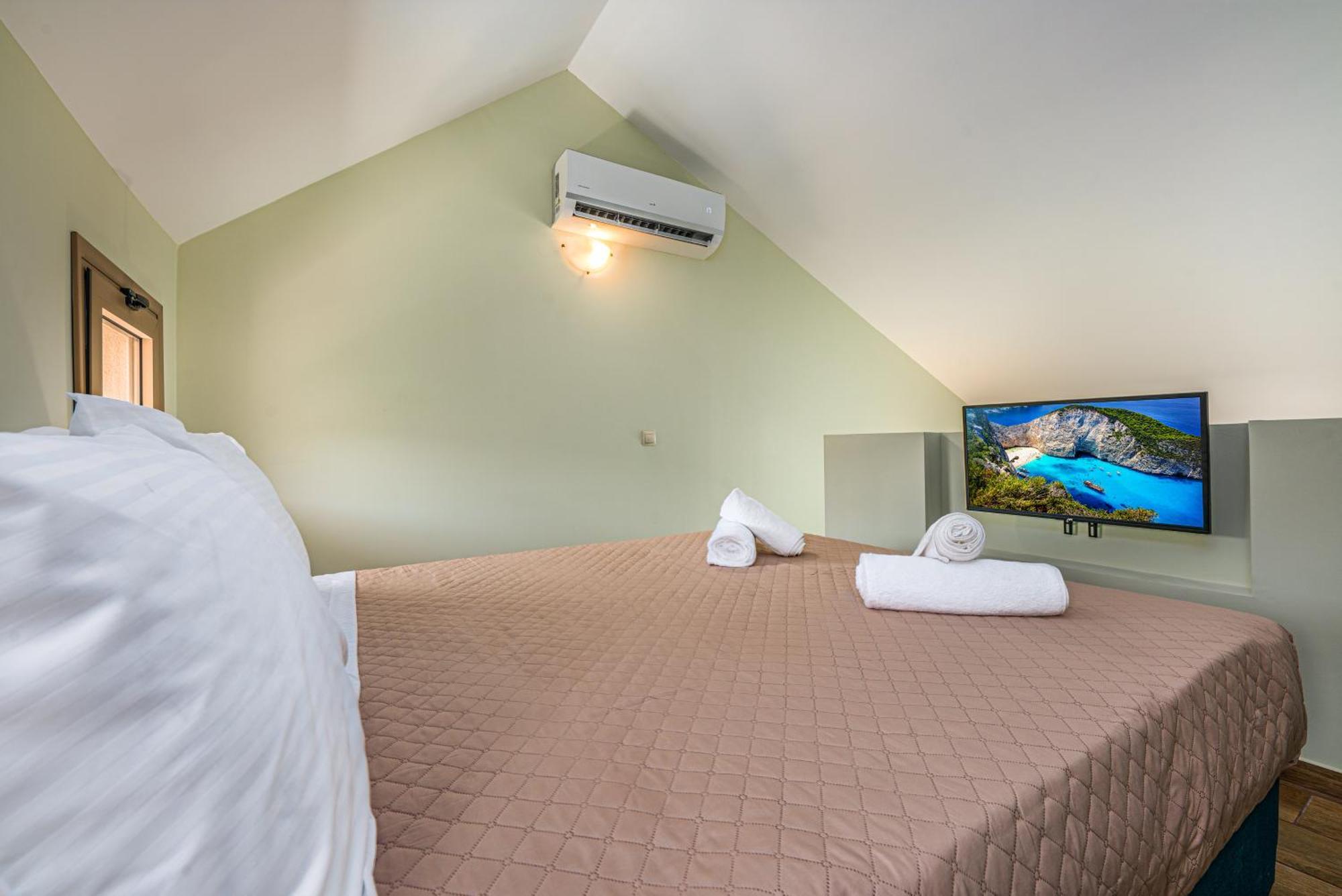Kozanos & Aparthotel Alykanas (Zakynthos)